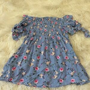 Blashe Floral Off-Shoulder Blouse in Blue and Pink